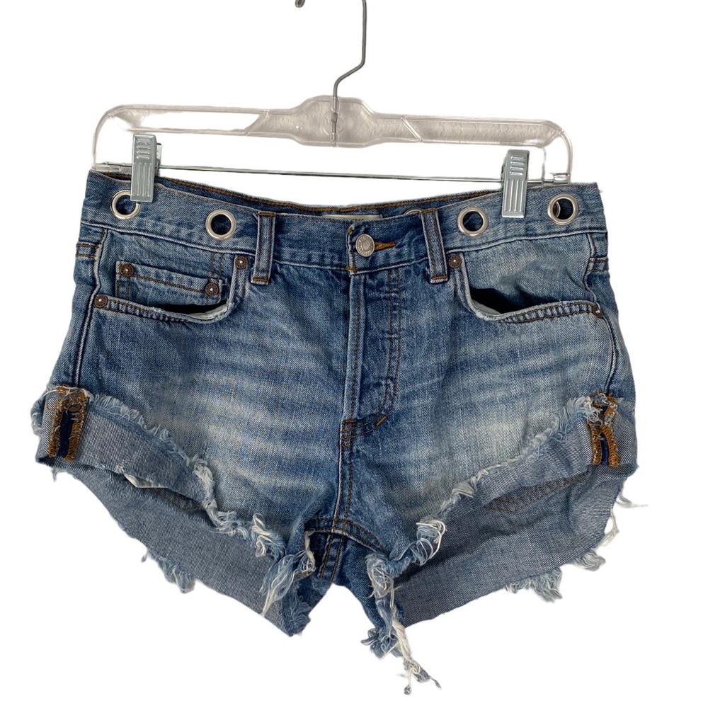 We The Free Denim Cut-off Button Fly Shorts Womens 26 - Picture 2 of 5